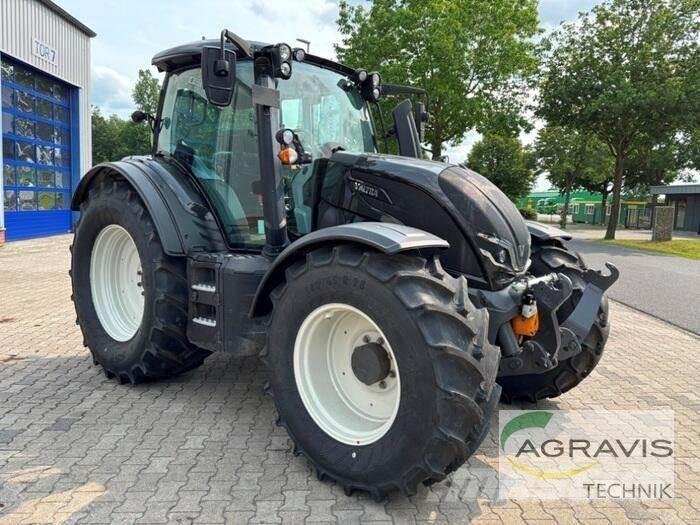 Valtra N 135 D 2B1 トラクター