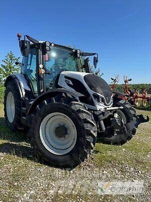 Valtra N155 DIRECT トラクター