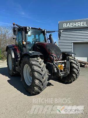 Valtra N175 Direct トラクター