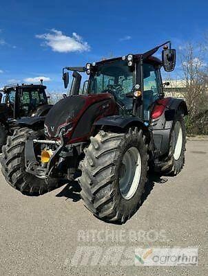 Valtra N175 Direct トラクター