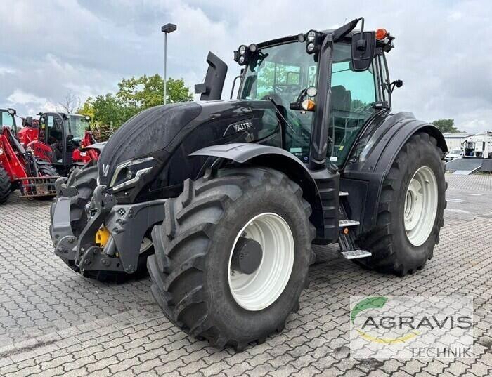 Valtra T 235 D トラクター