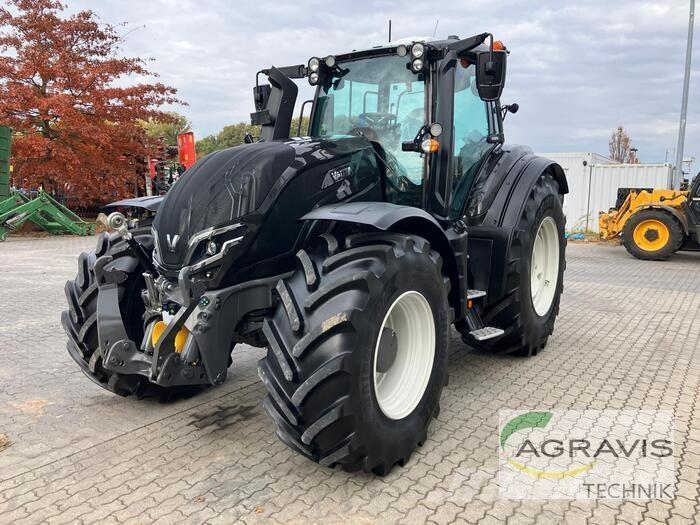 Valtra T 235 D トラクター