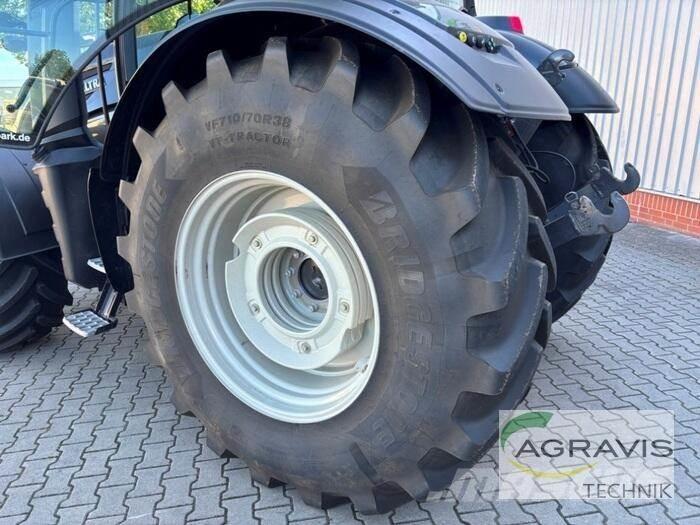Valtra T 235 D トラクター