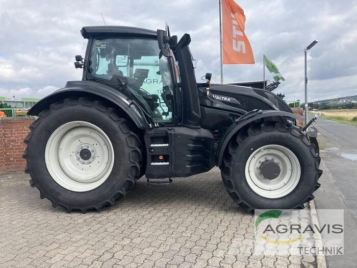 Valtra T 235 D トラクター