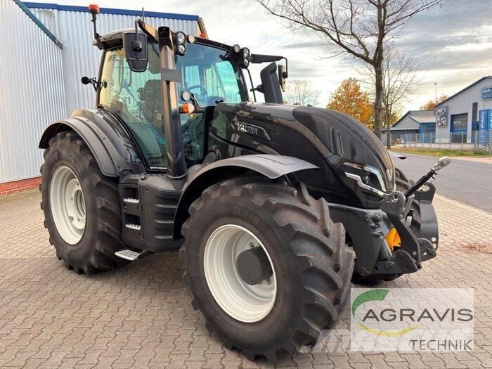 Valtra T 235 D トラクター