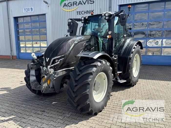 Valtra T 235 D 2A1 トラクター