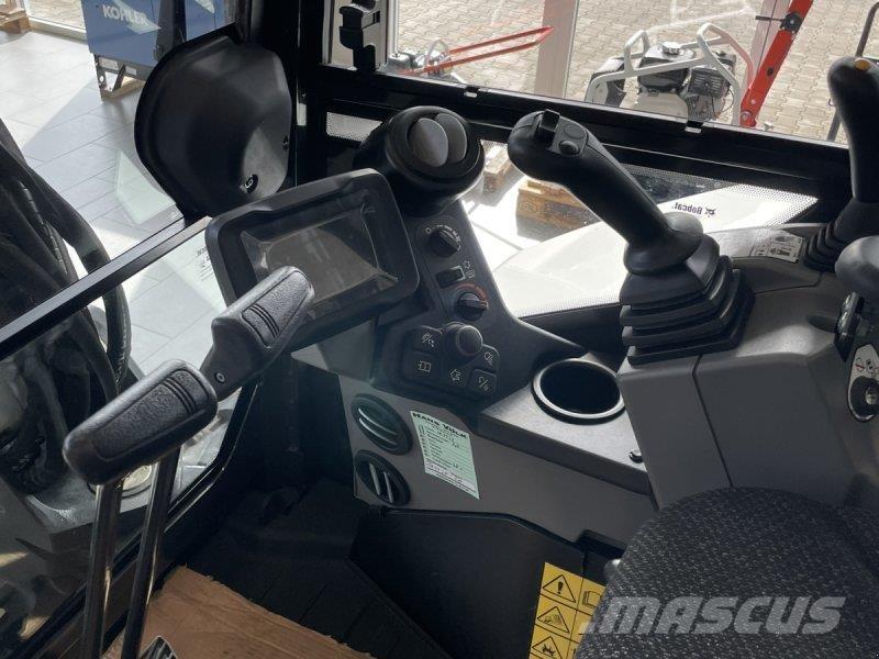 Bobcat E 60 ホイール式油圧ショベル（パワーショベル・ユンボ・バックホー）