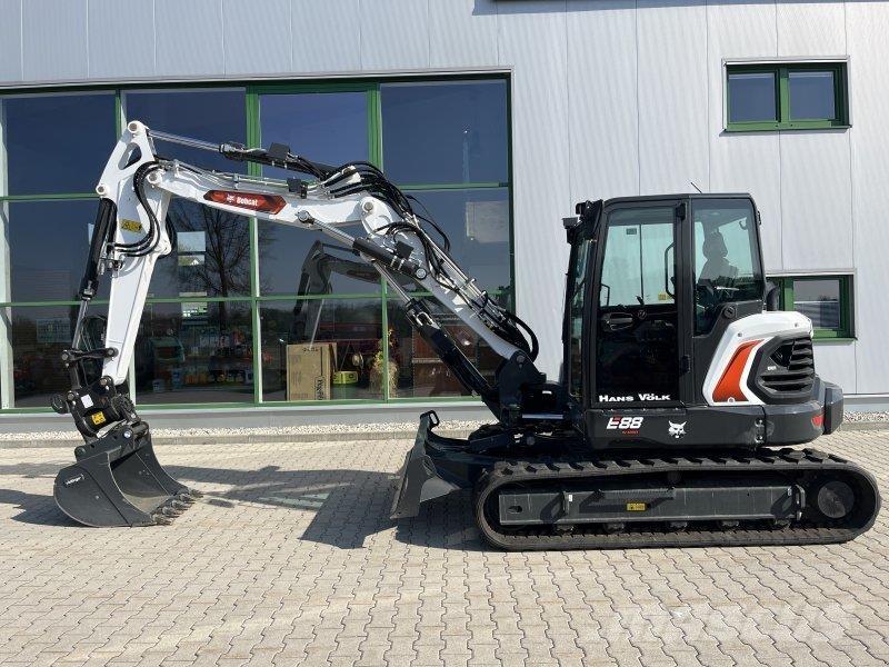 Bobcat E88 ホイール式油圧ショベル（パワーショベル・ユンボ・バックホー）