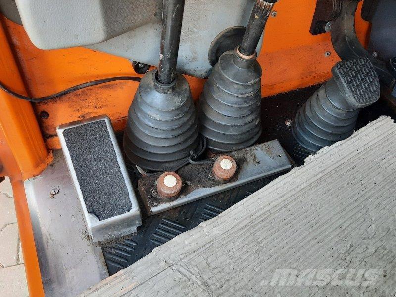 Boki HY 1252 グランド整備機械-その他