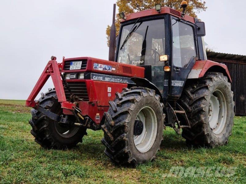 Case IH 844 XL トラクター