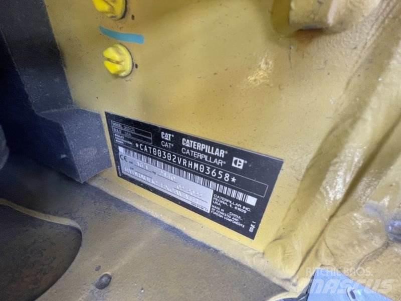 CAT 302CR-05A ミニ油圧ショベル 7t以下（ミニユンボ・ミニディガー）