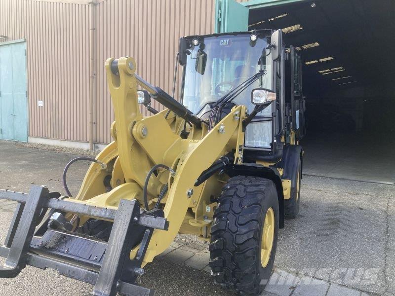 CAT 907 ホイールローダー・タイヤショベル