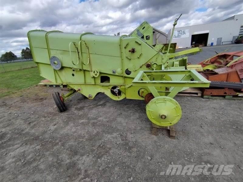 CLAAS Corsar コンバイン