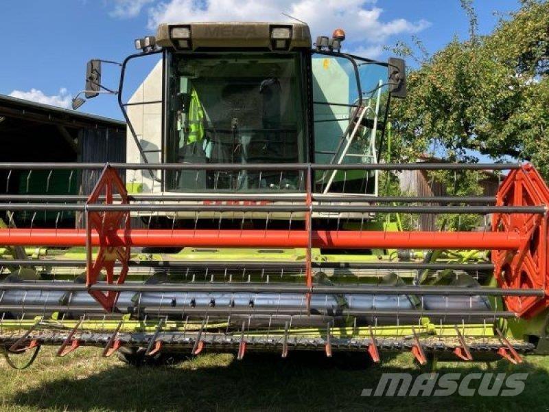 CLAAS MEGA 350 コンバイン