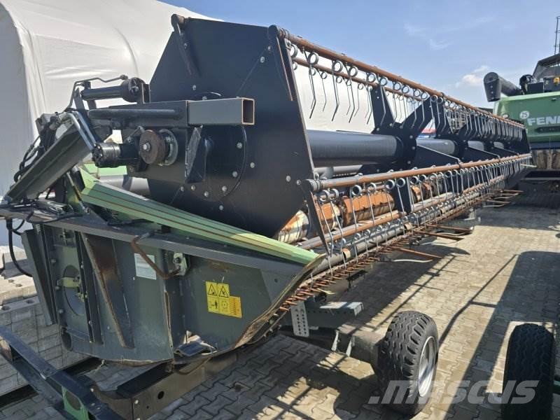 Fendt 6335 C コンバイン