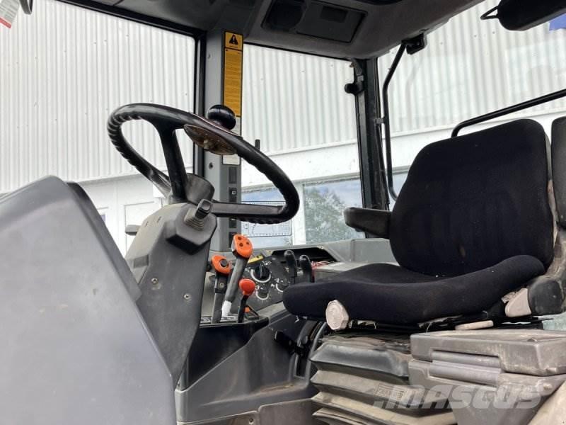 Ford 6640 トラクター