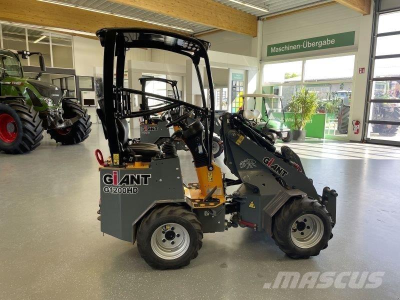 GiANT G1200 HD スキッドステアローダー