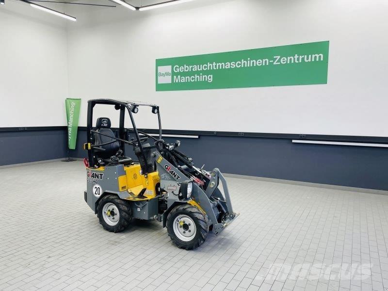 GiANT G1200 HD スキッドステアローダー