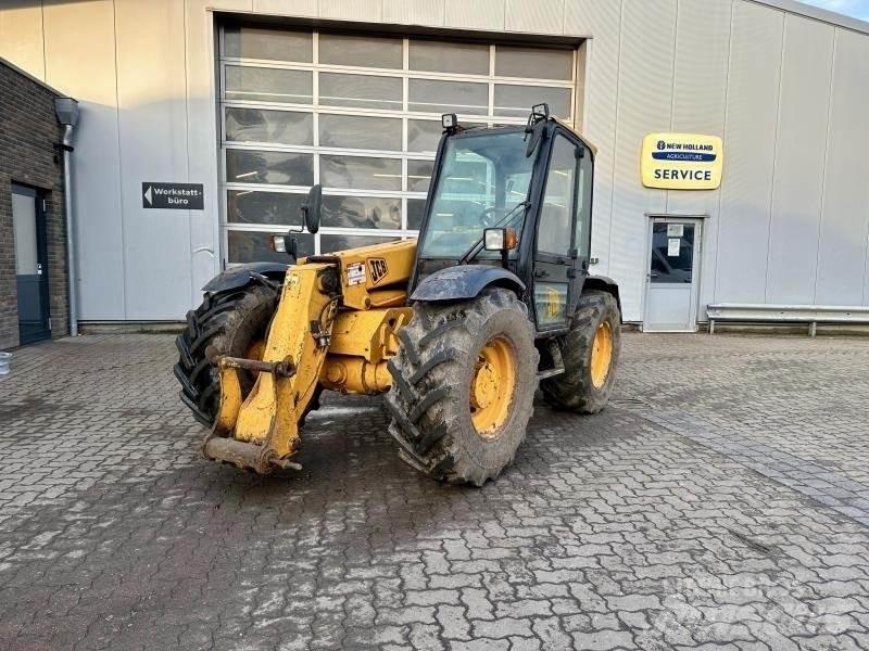 JCB 526-56 テレスコーピックハンドラー
