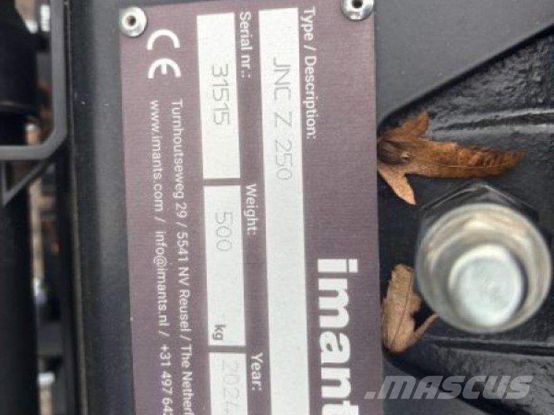 JNC Z 250 パワーハローとロータリーハロー