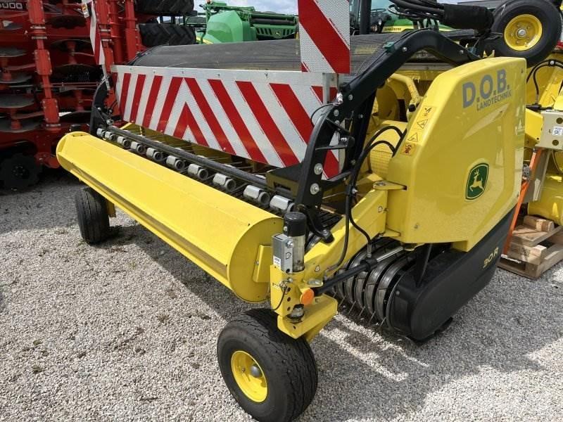 John Deere 30R 牧草機械用アクセサリー
