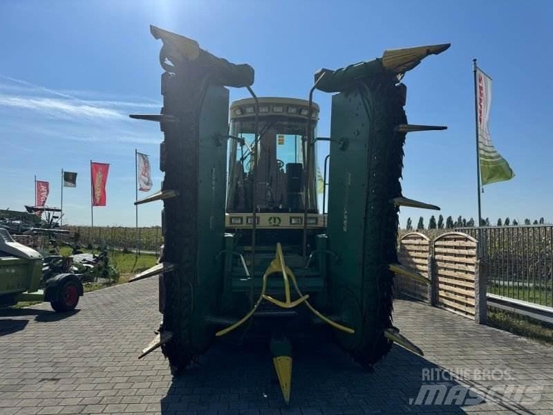 Krone BIG X V8 フォレージハーベスター