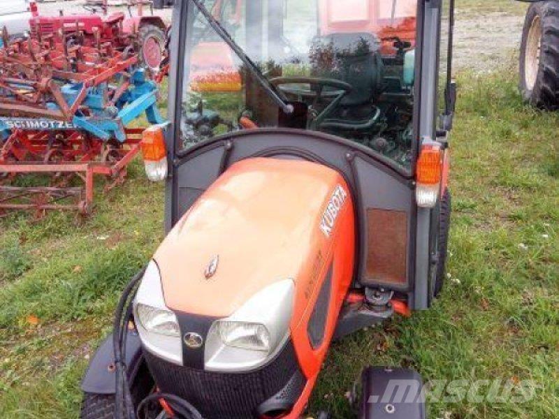 Kubota BX231 コンパクトトラクター