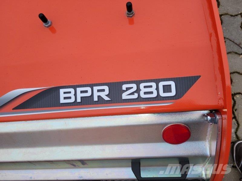 Kuhn BPR 280 コンポストターナー