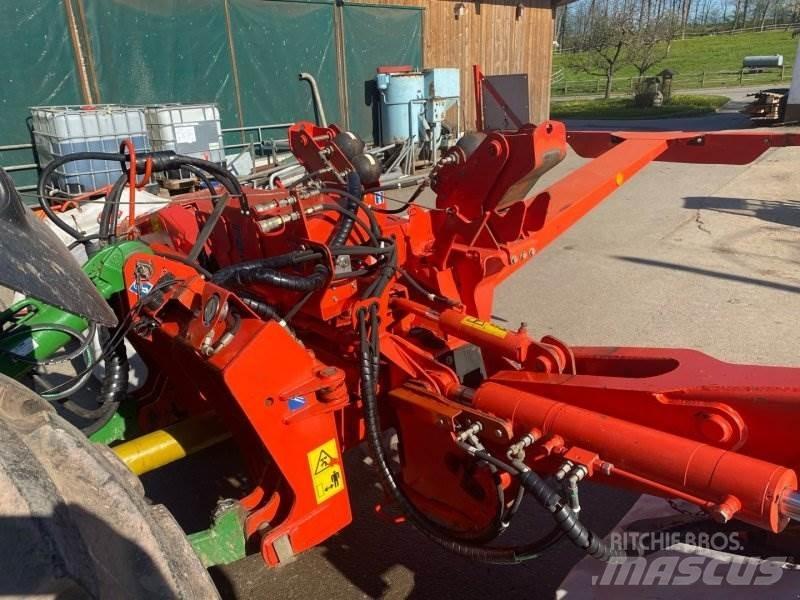Kuhn FC 883 芝刈り機