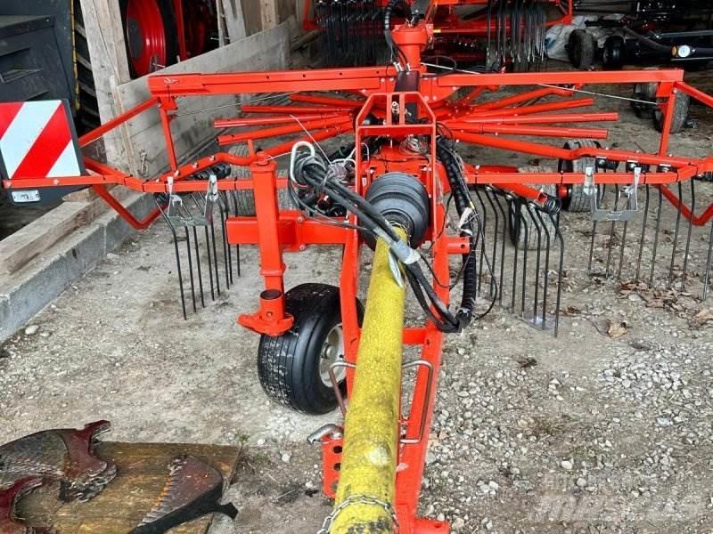Kuhn GA 9032 ウィンドローア/レーキ