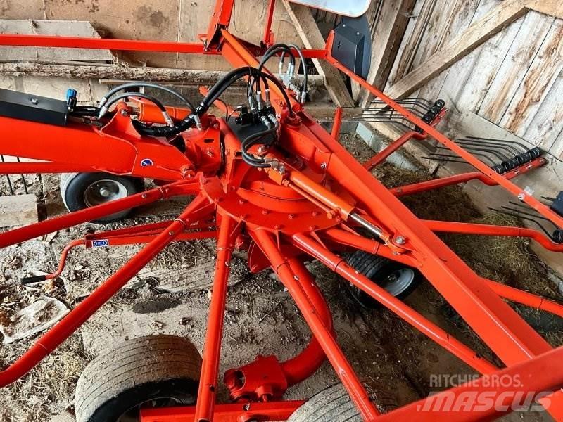 Kuhn GA 9032 ウィンドローア/レーキ