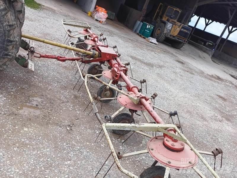 Kuhn GF 671 テッダー・テッダーレーキ