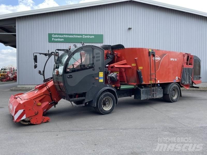 Kuhn SPW 19 ミキサーフィーダー