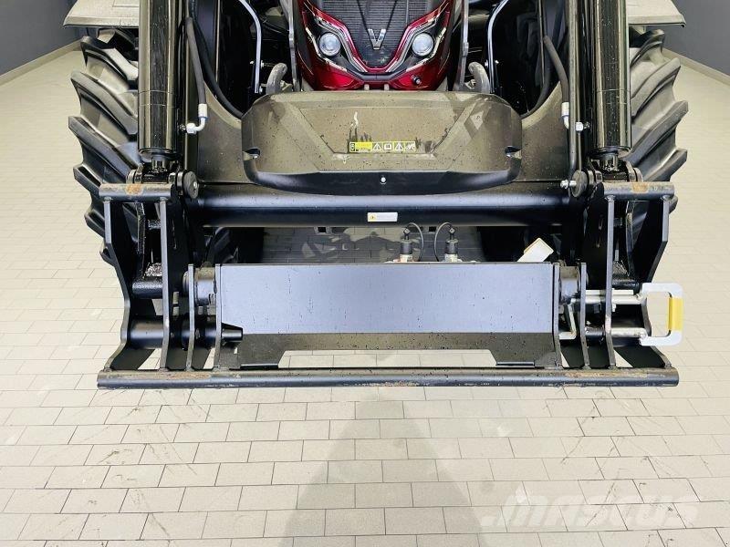 Valtra N175D トラクター