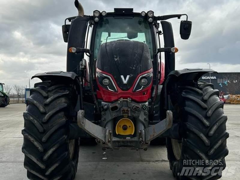 Valtra T234 A トラクター