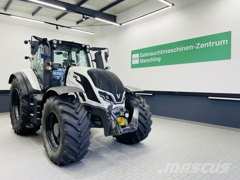 Valtra T235D トラクター