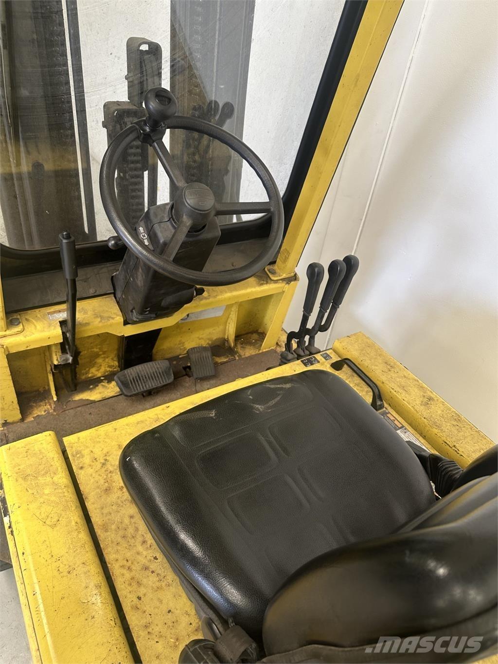 Hyster A1.50XL バッテリーフォークリフト