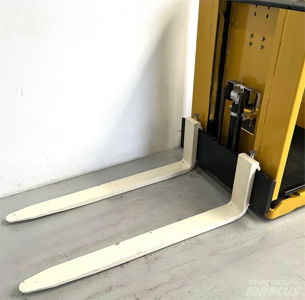 Hyster K1.0L オーダーピッカー