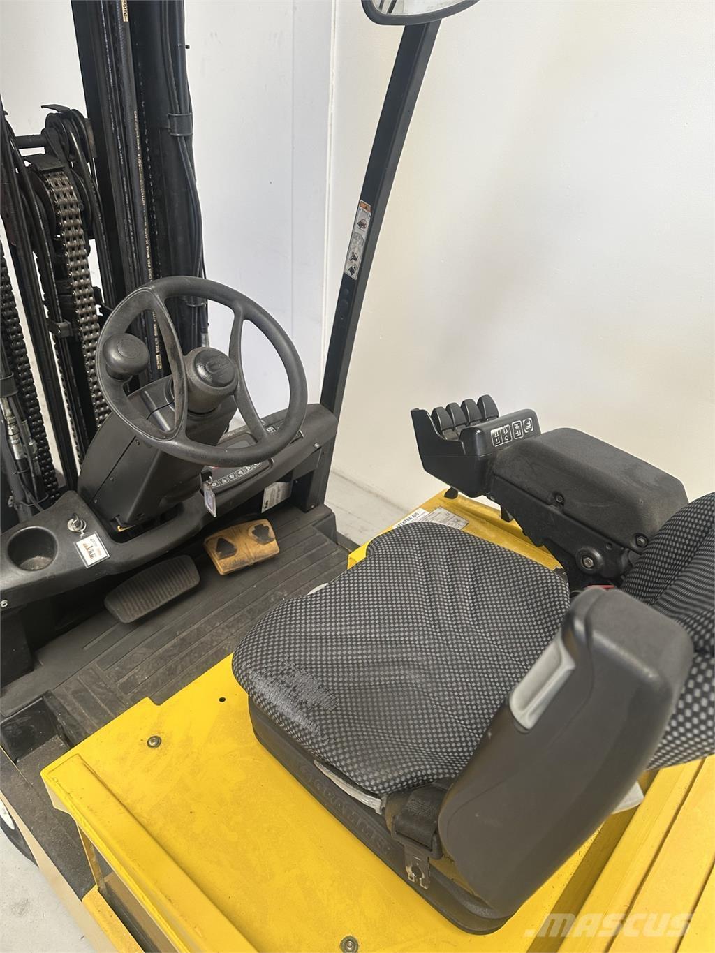 Yale ERP16ATF AC (SWB) バッテリーフォークリフト