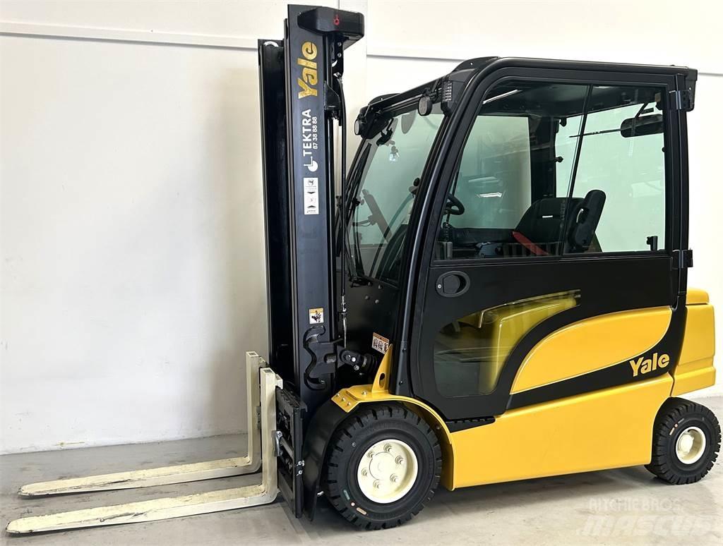 Yale ERP30VL (LWB) バッテリーフォークリフト