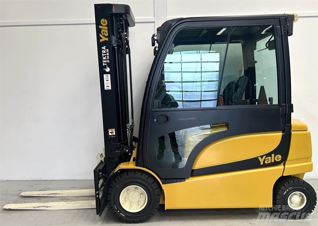 Yale ERP30VL (LWB) バッテリーフォークリフト