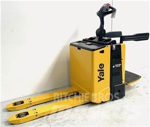 Yale MP20X FBW - 300 AH ローリフトとプラットフォーム