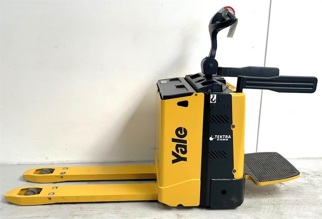 Yale MP20X FBW - 300 AH ローリフトとプラットフォーム