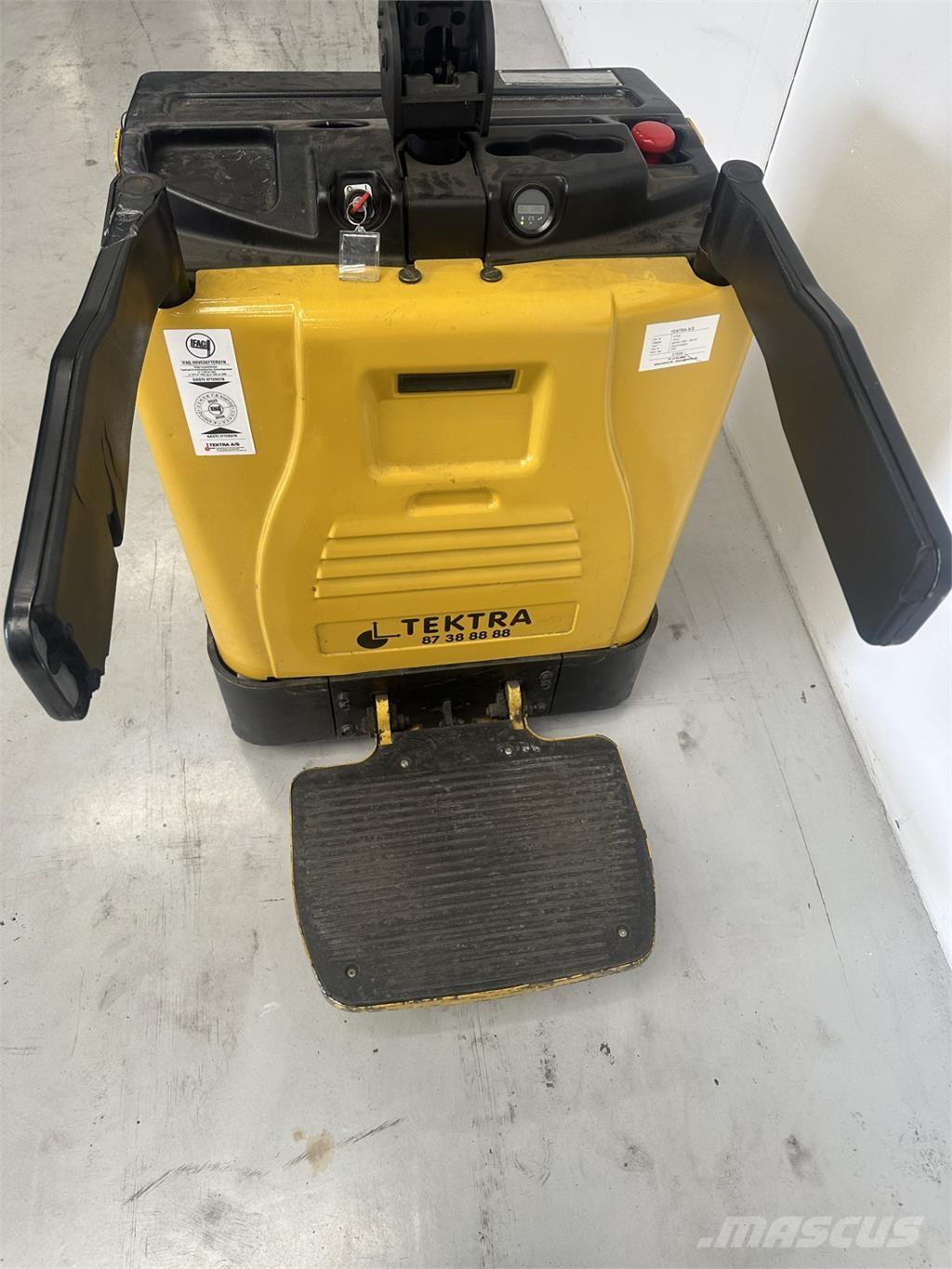 Yale MP20X FBW - 300 AH ローリフトとプラットフォーム