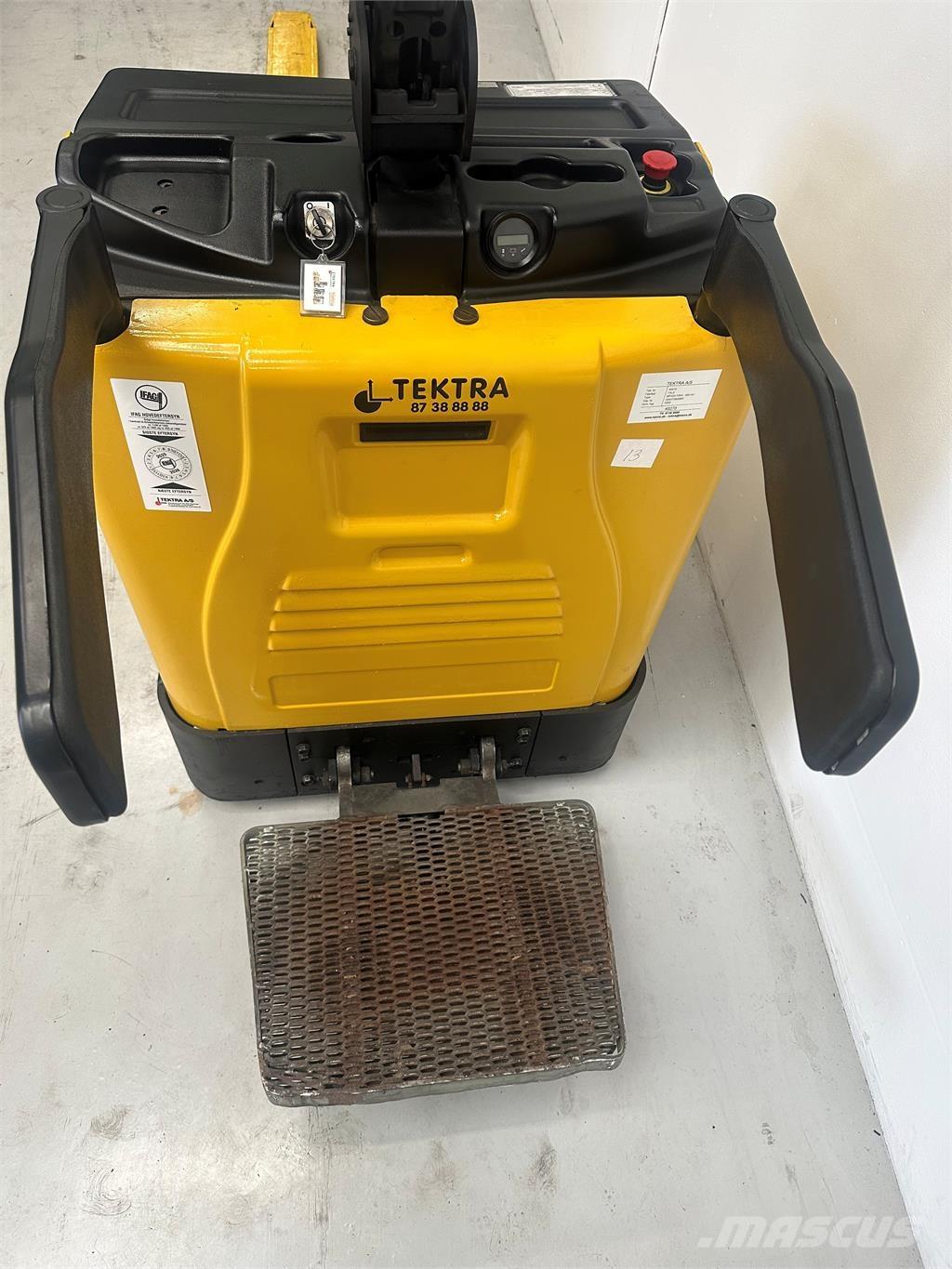 Yale MP20X FBW - 400 AH ローリフトとプラットフォーム