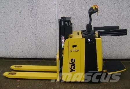 Yale MP20XD 自走式スタッカー