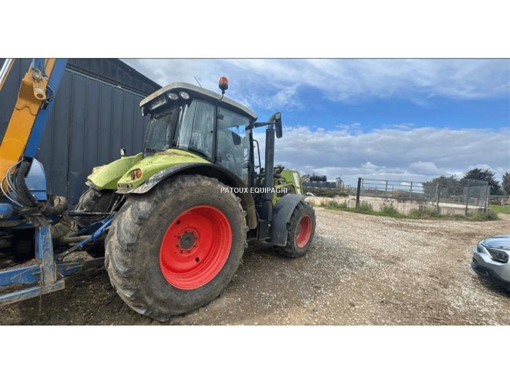 CLAAS ARION640 トラクター
