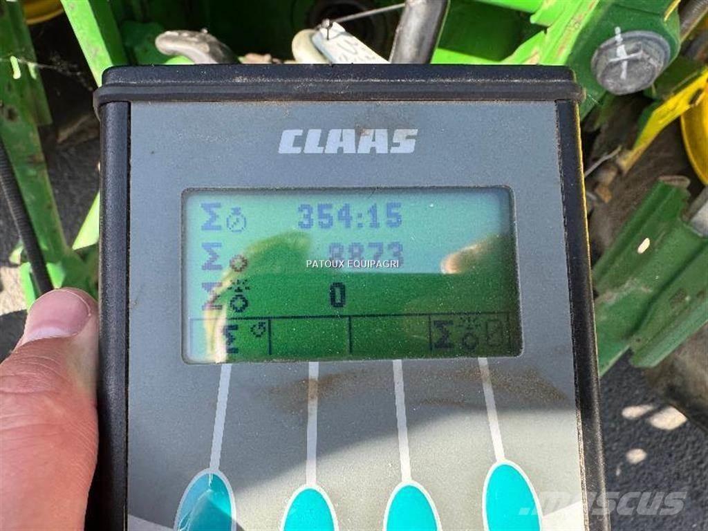 CLAAS VARIANT 380 ラウンドベーラー