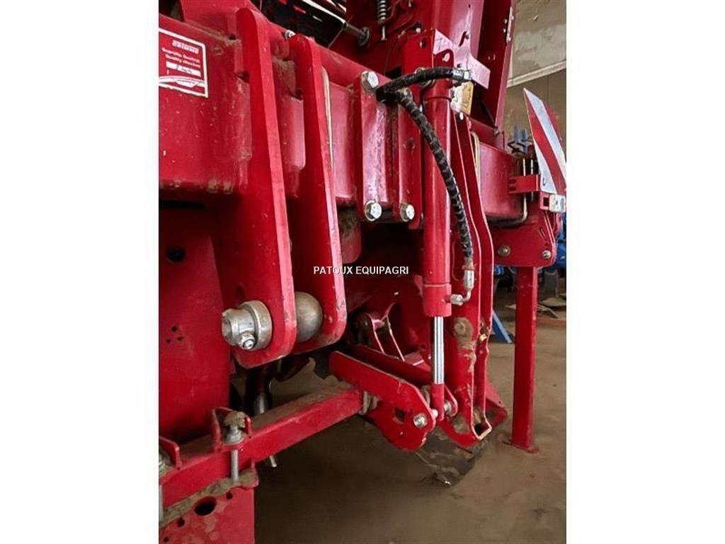 Grimme GL420 ジャガイモ播種機