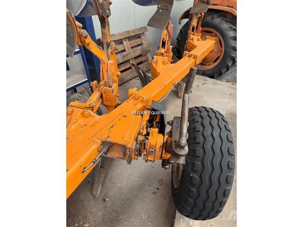 Huard C0410 コンベンショナルプラウ